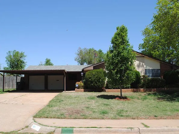 209 W Silver Meadow Dr, Midwest City, OK 73110