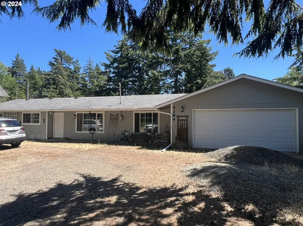 4284 Spruce St, Florence, OR 97439