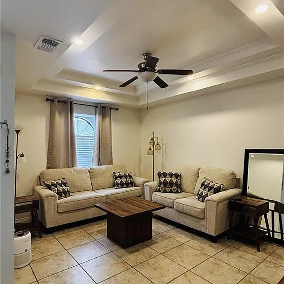 2400 E Brazil St — Photo 10