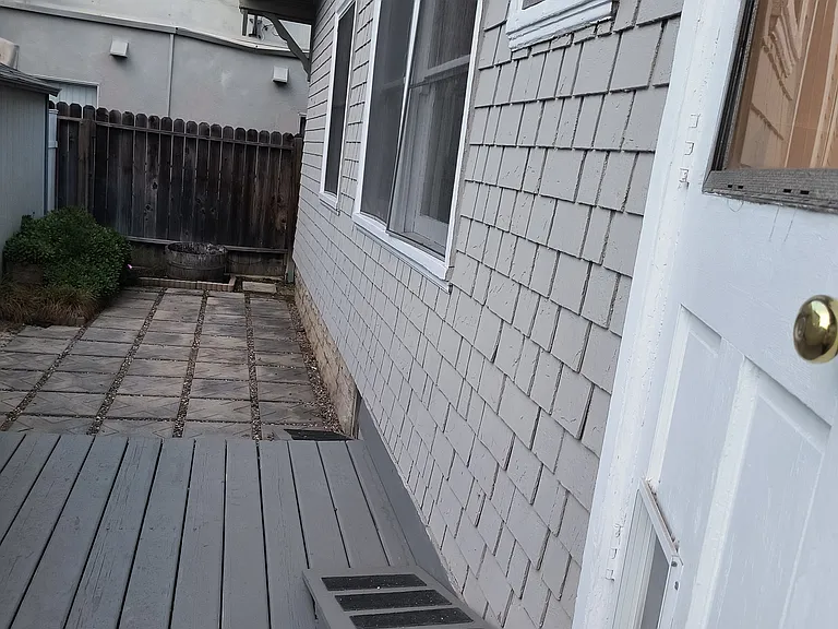 257 Molino Ave — Photo 12