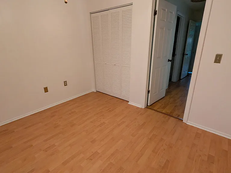 300 Plymouth St — Photo 25