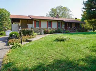 11104 William Penn Ave NE, Hartville, OH 44632