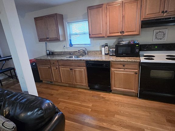 2nd image of 106 Exchange St