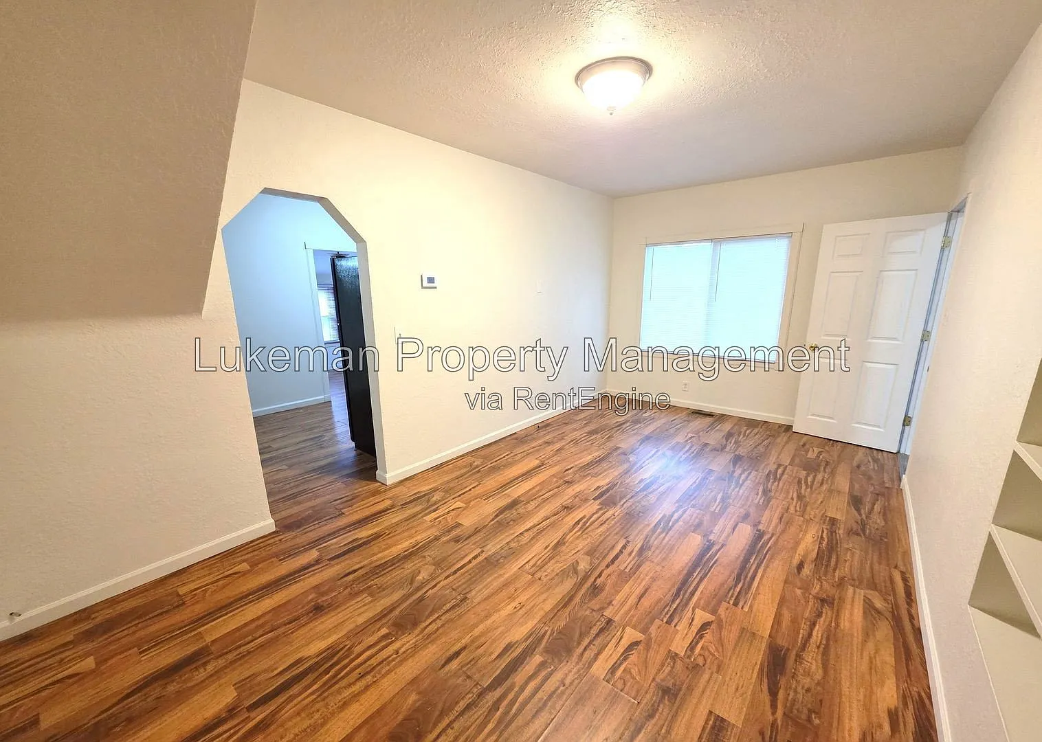 3 bed, 1.5 bath, 1200 sqft, $1,800 — Photo 4