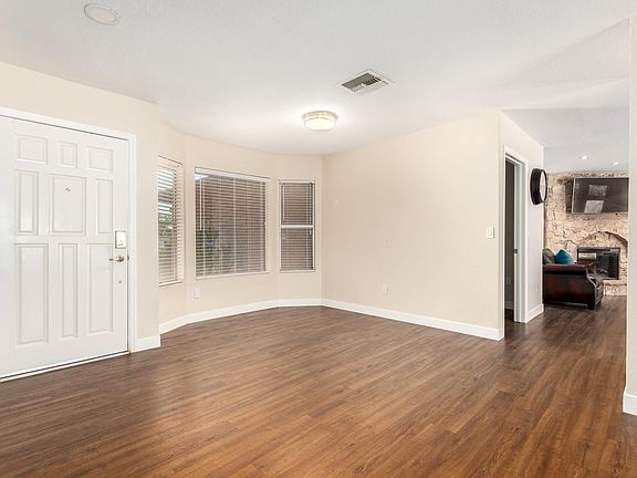 3rd image of 5916 E Hillery Dr