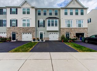 209 Laurel Ln, Perkasie, PA 18944
