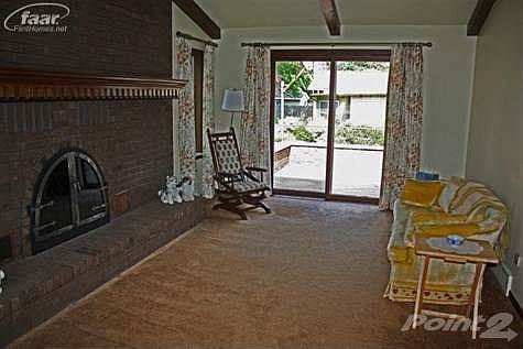5th image of 607 N Wickshire Ln