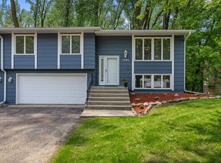 1392 Lakeside Cir, Eagan, MN 55123
