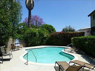4th image of 5811 Woodman Ave APT 12