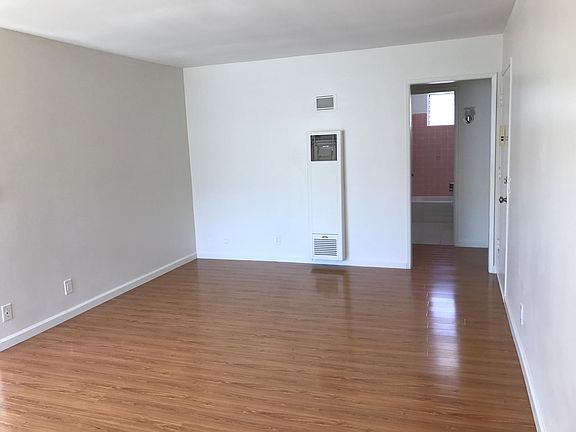 3rd image of 3741 Vinton Ave APT 6