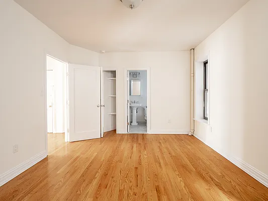 Rented by City Connections Realty | media 27