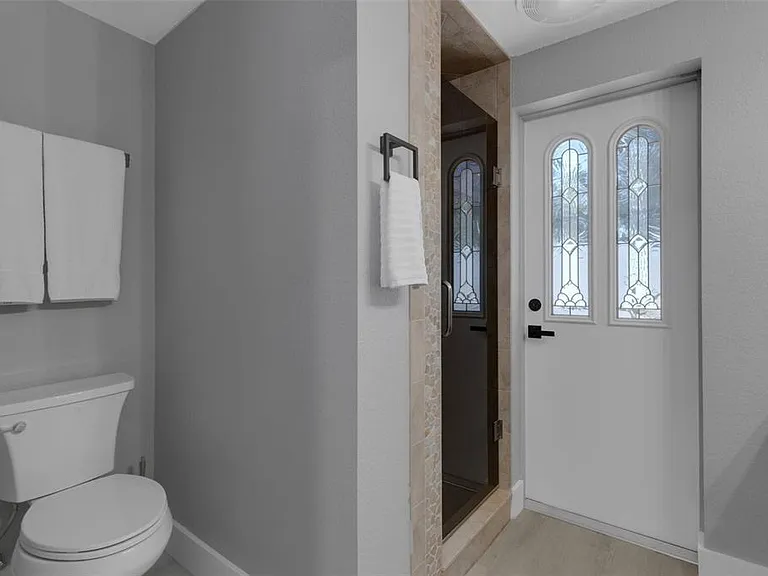 4645 Hunter Ridge Dr — Photo 45