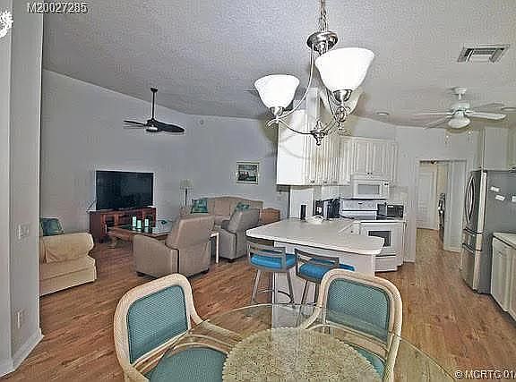 3rd image of 7992 SE Peppercorn Ct