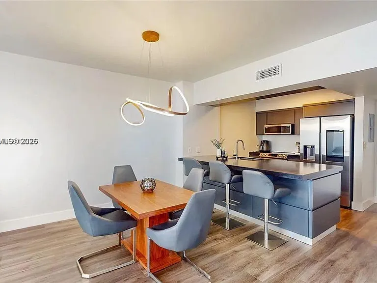 1750 N Bayshore Dr #2803 — Photo 6