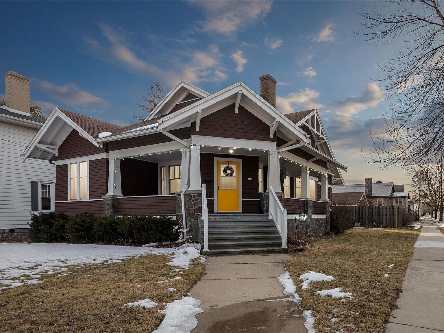 617 14th Ave, Menominee, MI 49858 Zillow