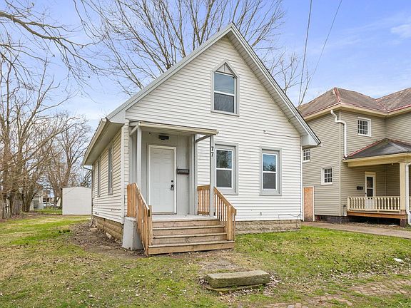 3rd image of 77 Hoover St