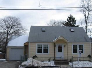 61 Fern St, Naugatuck, CT 06770