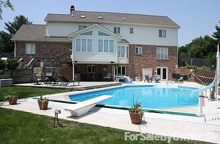 5th image of 14558 Cherry Tree Rd