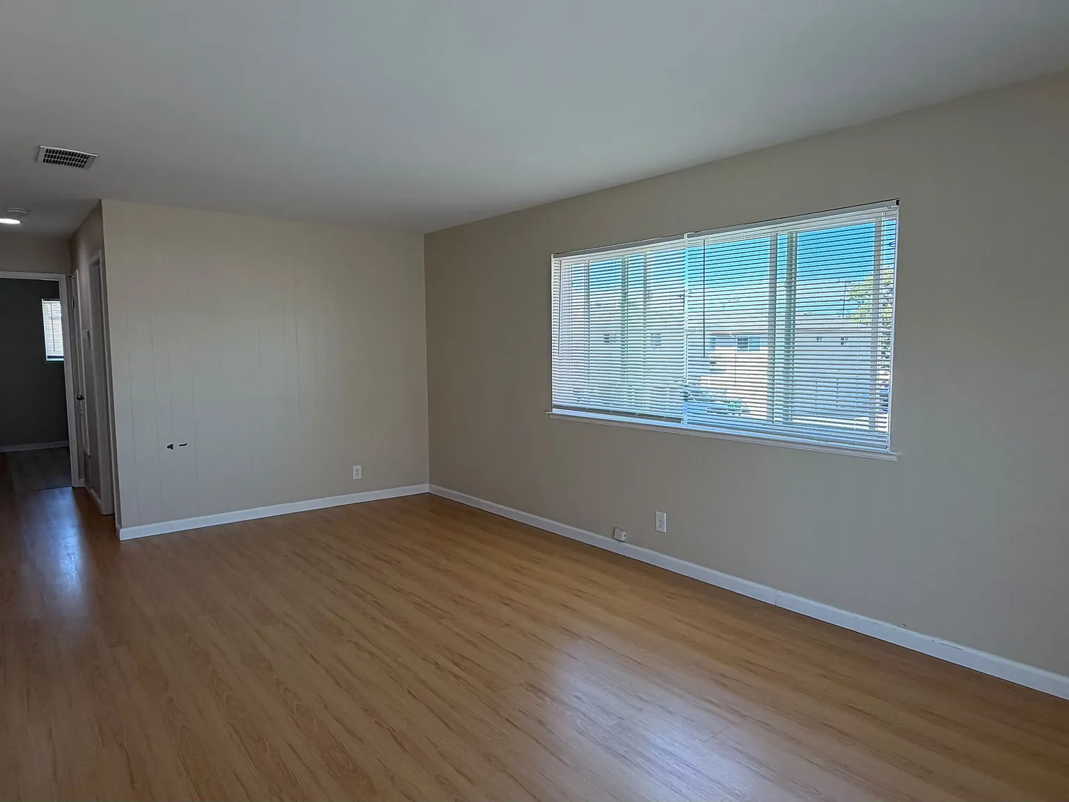 2 bed, 1.5 bath, 1085 sqft, $2,850 — Photo 4