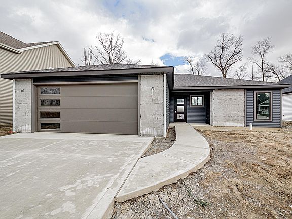 2nd image of 573 Valley River Dr