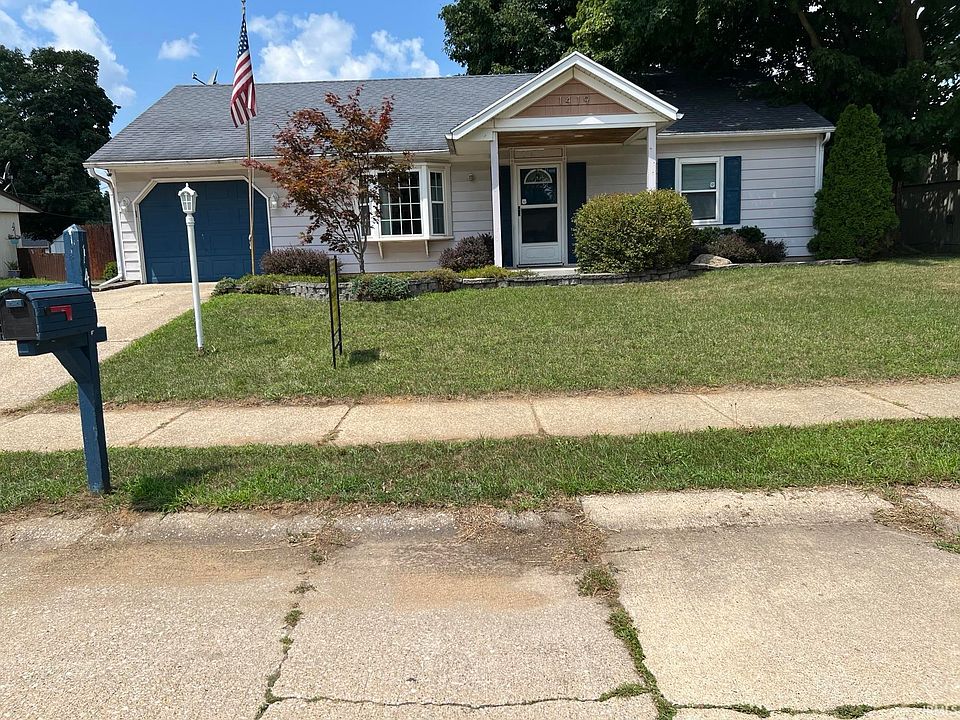 1st image of 1419 Viking Dr