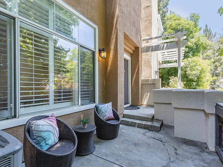 441 Camille Cir #12 — Photo 30