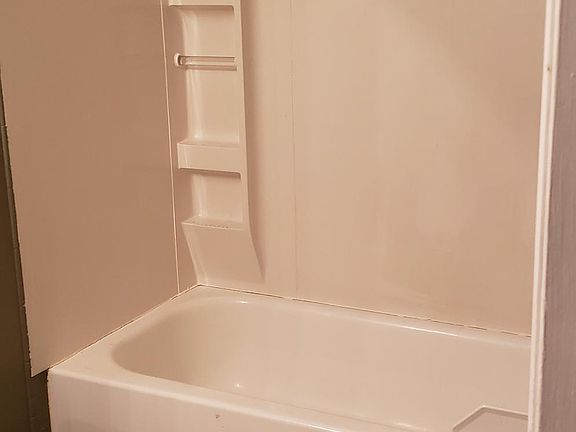 3rd image of 188 Brunswick Dr Unit G