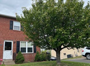 404 Fort Washington Ave #B, Fort Washington, PA 19034