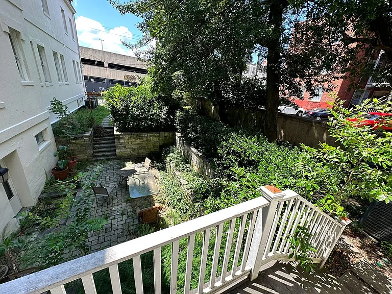 1101 W Grace St #2 — Photo 9