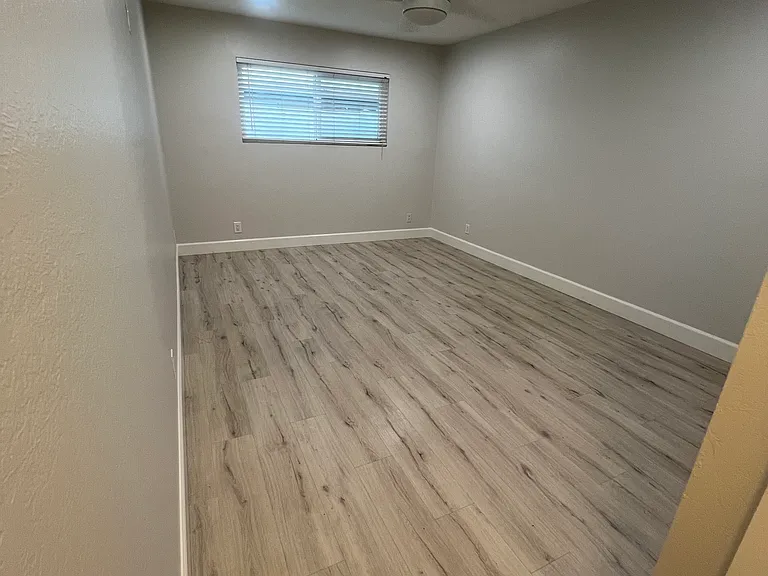 776 W Lambert Rd #33 — Photo 17