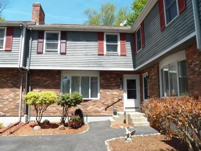 51 Grove St, Plainville, MA, 02762