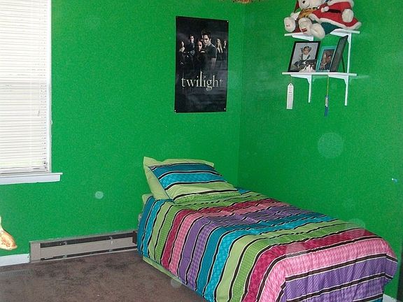2nd Bedroom