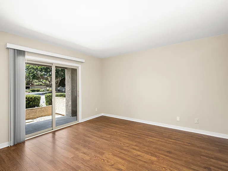 16939 Bluewater Ln — Photo 19