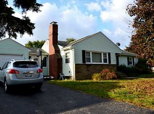 229 Mapleton St, Cranston, RI 02910