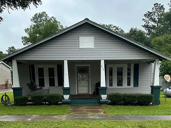 713 Burke St, Sardis, GA 30456