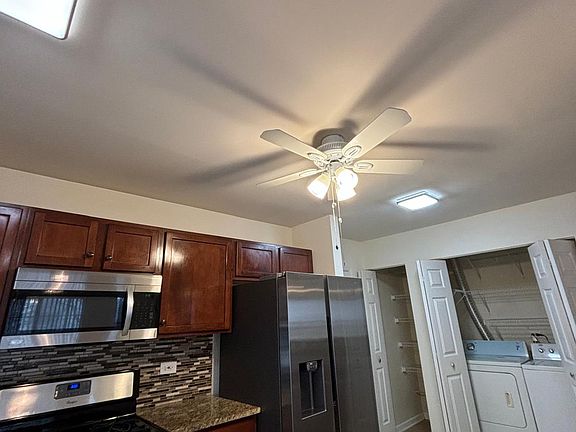 4th image of 2428 Stoughton Cir