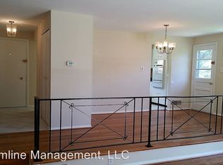 4002 Blackpool Rd, Rockville, MD 20853