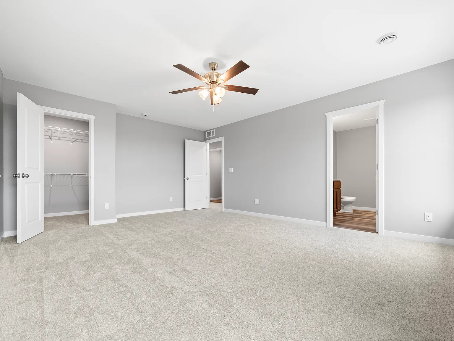 3 bed, 2.5 bath, 2000 sqft, $1,850 — Photo 4