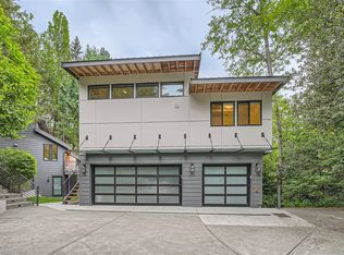8430 SE 47th Pl, Mercer Island, WA 98040