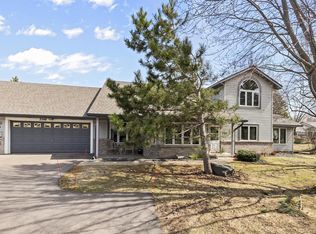 2540 Sumac Cir, White Bear Lake, MN 55110