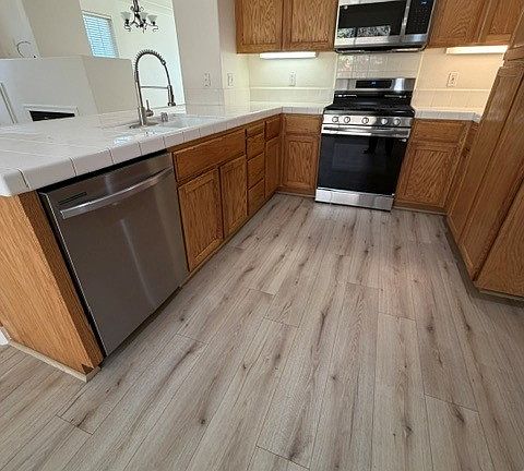 5th image of 734 Foxglove Cir