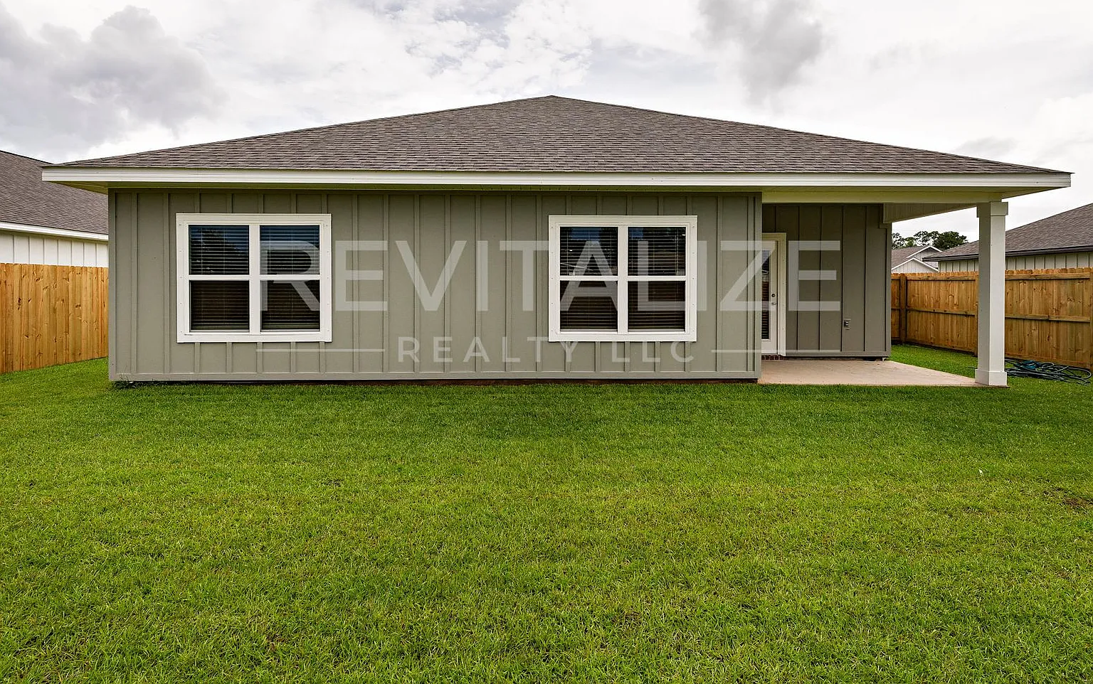 Foley Rental Smart Tech Luxury Living — Photo 4