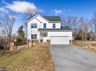 239 Sunlite Dr, Charles Town, WV 25414