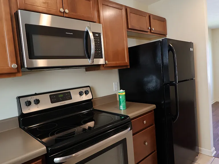 1427 Sycamore St #1 — Photo 14