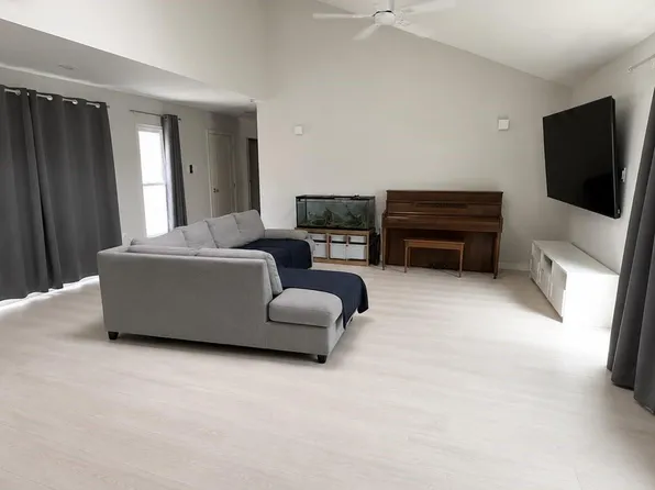 6402 Ludington Dr, Houston, TX 77035