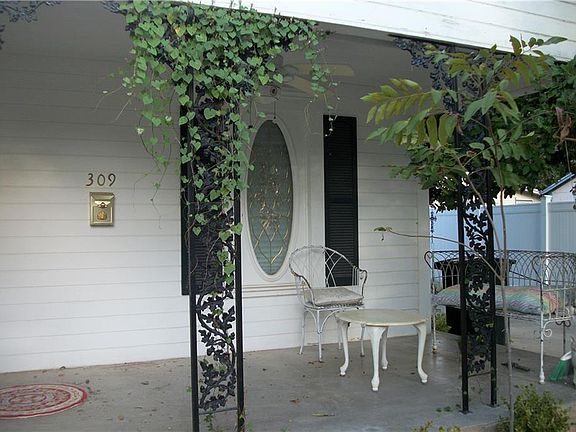 2nd image of 309 Park St