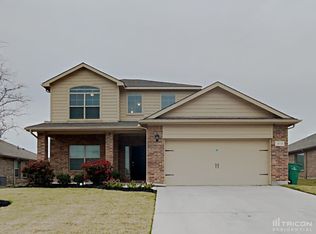 313 Triple Crown Ln, Ponder, TX 76259
