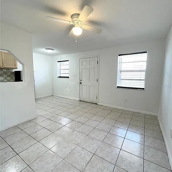 2916 N 16th St #2 — Photo 3