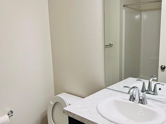 Guest full Bathroom on first floor