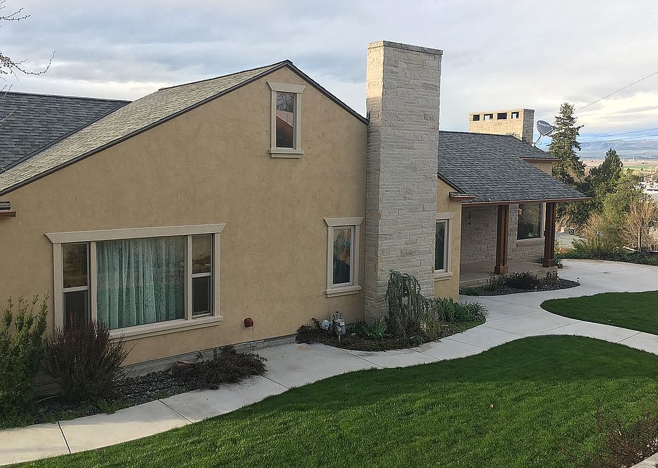Front Yard and Entry